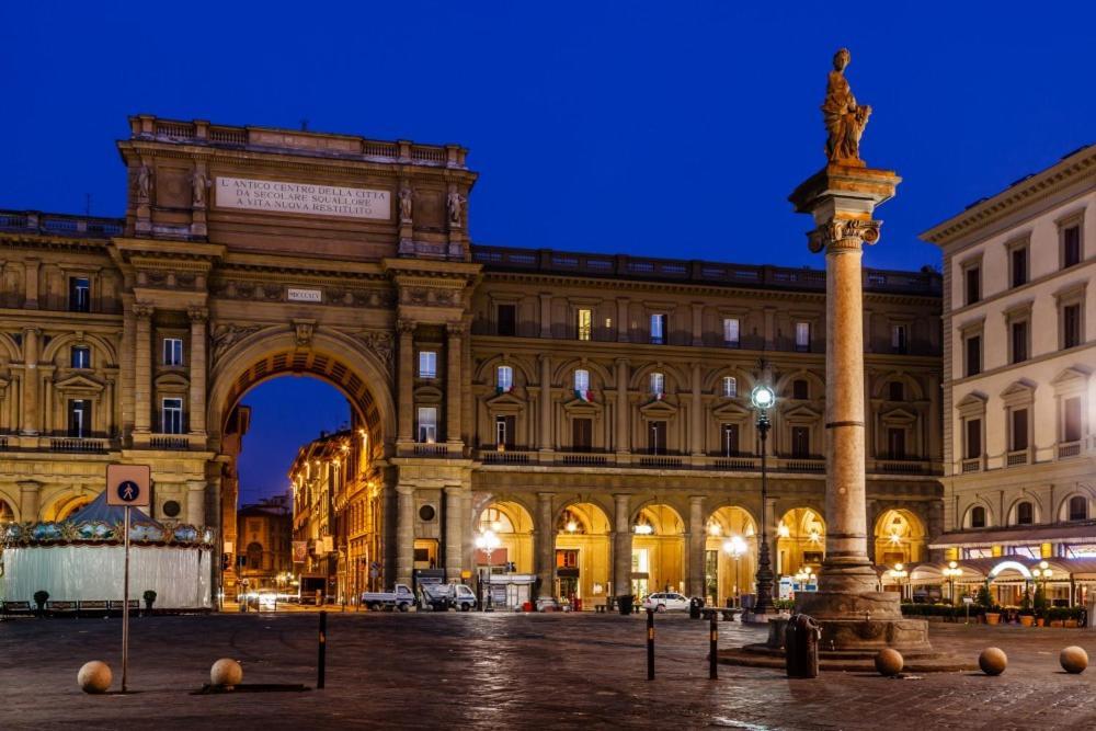 Roberto'S Apartment. Firenze Piazza Santa Croce. Екстериор снимка